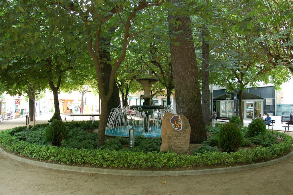 Hostal Torras Sant Hilari Sacalm Ngoại thất bức ảnh