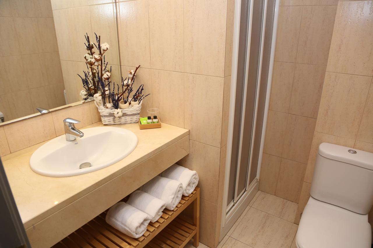 Hostal Torras Sant Hilari Sacalm Ngoại thất bức ảnh