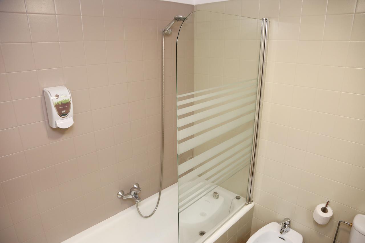 Hostal Torras Sant Hilari Sacalm Ngoại thất bức ảnh